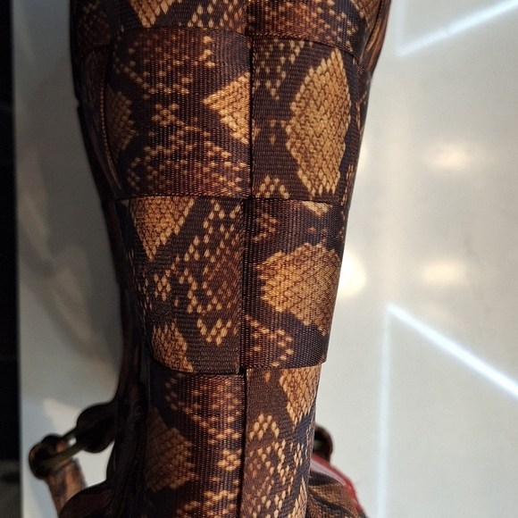 HARVEY'S SEATBELT Python tall tote.  Perfect condition. - Picture 2 of 6